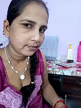 reemacouple007 online show from 4, 4, 2026