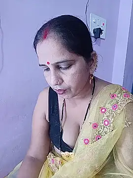 Snapshot of reemacouple007 chatting on 16, 6, 2026 reemacouple007 online show from 16, 6, 2026