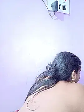 Snapshot of reemacouple007 chatting on 11, 6, 2026 reemacouple007 online show from 11, 6, 2026
