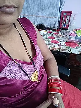 Snapshot of reemacouple007 chatting on 22, 6, 2026 reemacouple007 online show from 22, 6, 2026