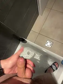 freenki41 online show from 24, 4, 2026