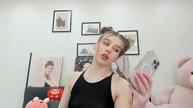 dolly ll online show from 25, 3, 2026