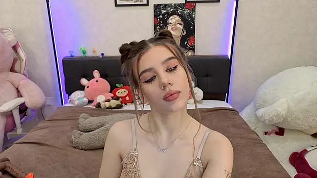 Snapshot of dolly_ll chatting on 4, 10, 2025 dolly ll online show from 4, 10, 2025