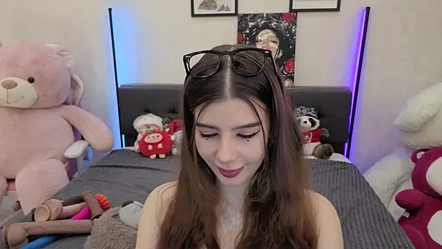 dolly ll online show from 4, 12, 2025