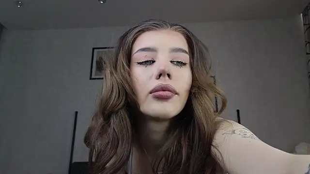 Snapshot of dolly_ll chatting on 22, 3, 2025 dolly ll online show from 22, 3, 2025