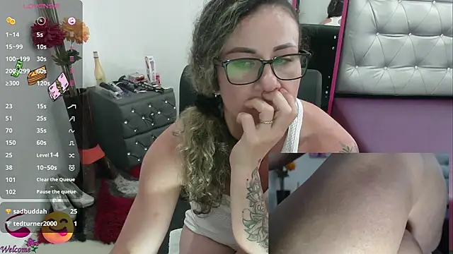 ViickySexy online show from 13, 3, 2025
