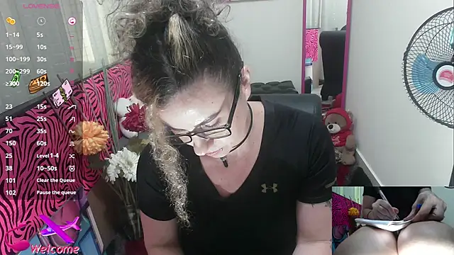 ViickySexy online show from 7, 10, 2025