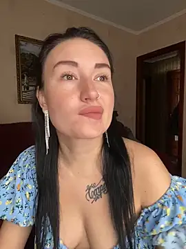 Roxana Bell online show from 6, 3, 2026