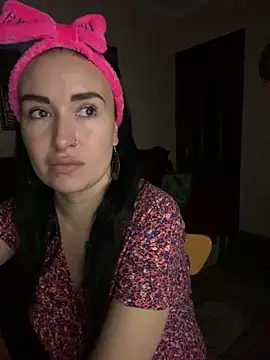 Roxana Bell online show from 12, 2, 2026