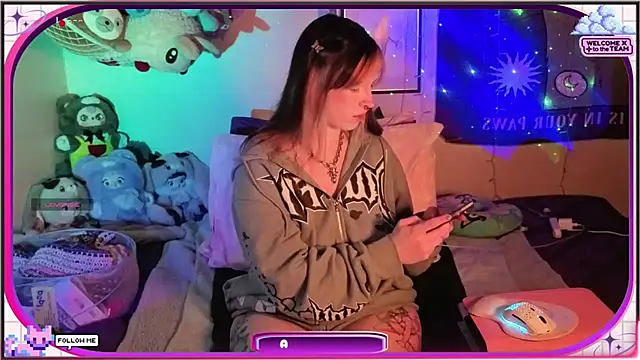 Snapshot of AmbrosiaKitty chatting on 13, 5, 2026 AmbrosiaKitty online show from 13, 5, 2026