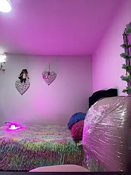 little tifanny82 online show from 19, 12, 2025