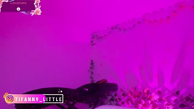 little tifanny82 online show from 20, 4, 2026