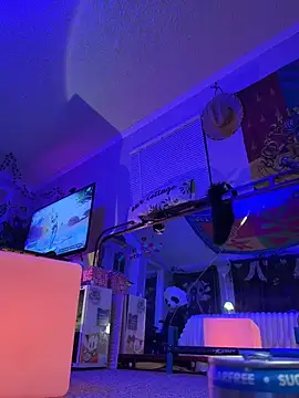 urpuppymoon online show from 4, 3, 2026