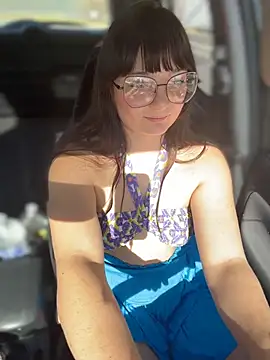 urpuppymoon online show from 20, 2, 2026