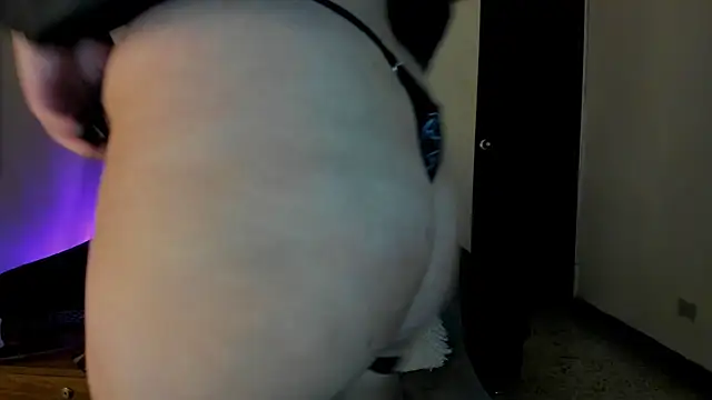 liily moore online show from 14, 11, 2025