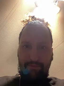 BobbyQ29 online show from 4, 12, 2025