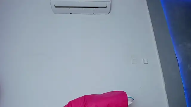 Alexxxholy online show from 12, 1, 2026