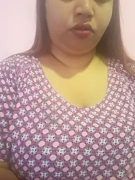 Snapshot of Ravina_patil1 chatting on 8, 7, 2026 Ravina patil1 online show from 8, 7, 2026