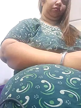 Ravina patil1 online show from 17, 11, 2025