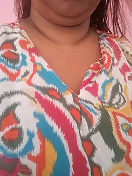 Snapshot of Ravina_patil1 chatting on 11, 5, 2026 Ravina patil1 online show from 11, 5, 2026