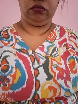 Snapshot of Ravina_patil1 chatting on 28, 5, 2026 Ravina patil1 online show from 28, 5, 2026