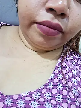 Snapshot of Ravina_patil1 chatting on 27, 4, 2026 Ravina patil1 online show from 27, 4, 2026