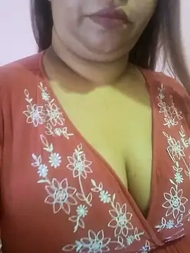Snapshot of Ravina_patil1 chatting on 1, 5, 2026 Ravina patil1 online show from 1, 5, 2026