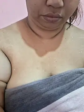 Ravina patil1 online show from 19, 3, 2026