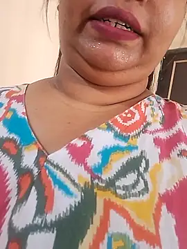 Snapshot of Ravina_patil1 chatting on 6, 5, 2026 Ravina patil1 online show from 6, 5, 2026