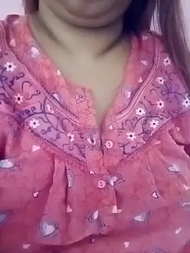 Snapshot of Ravina_patil1 chatting on 24, 4, 2026 Ravina patil1 online show from 24, 4, 2026