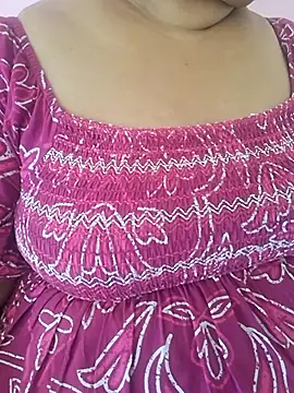 Snapshot of Ravina_patil1 chatting on 14, 5, 2026 Ravina patil1 online show from 14, 5, 2026