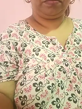 Snapshot of Ravina_patil1 chatting on 18, 6, 2026 Ravina patil1 online show from 18, 6, 2026