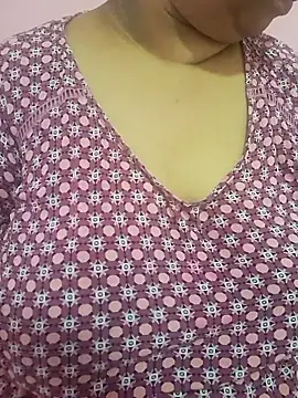 Snapshot of Ravina_patil1 chatting on 29, 5, 2026 Ravina patil1 online show from 29, 5, 2026