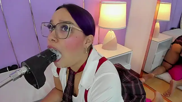 SophyRuiz  online show from 24, 11, 2025