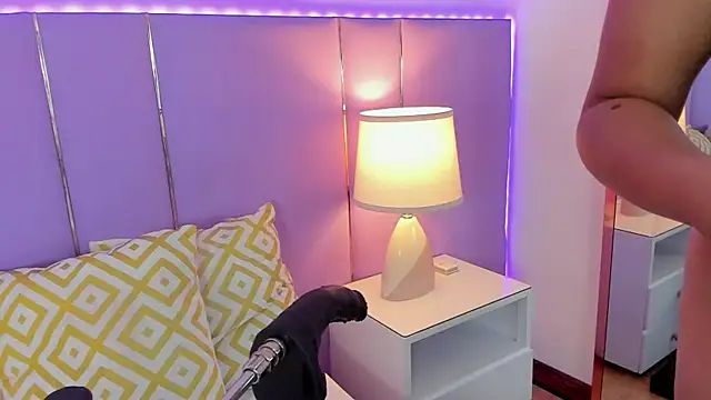 SophyRuiz  online show from 28, 3, 2026