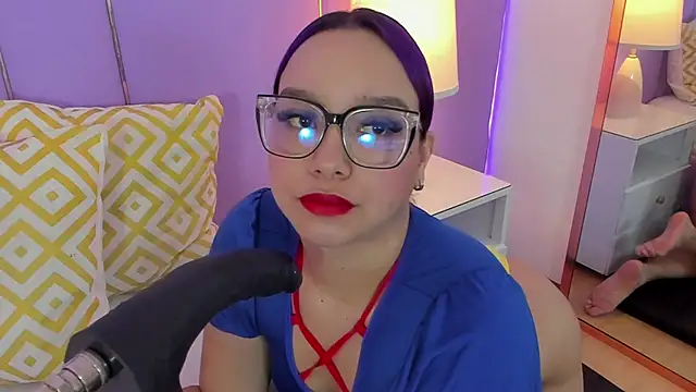 SophyRuiz  online show from 22, 4, 2026