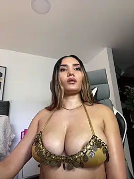 Snapshot of exoticcute chatting on 9, 9, 2025 exoticcute online show from 9, 9, 2025