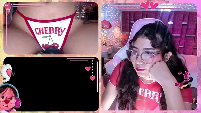 Snapshot of RossieGamer chatting on 30, 4, 2026 RossieGamer online show from 30, 4, 2026