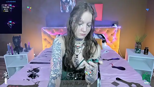 Mary Xextra online show from 24, 2, 2025