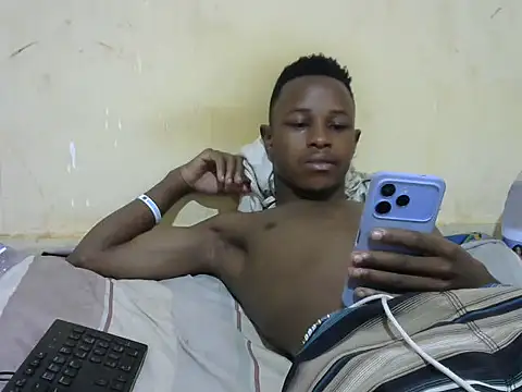 Snapshot of swthairydic chatting on 5, 11, 2025 swthairydic online show from 5, 11, 2025