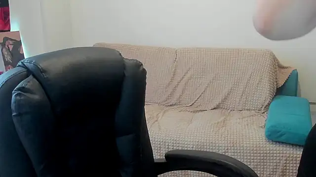 Mia shy1 online show from 3, 2, 2026