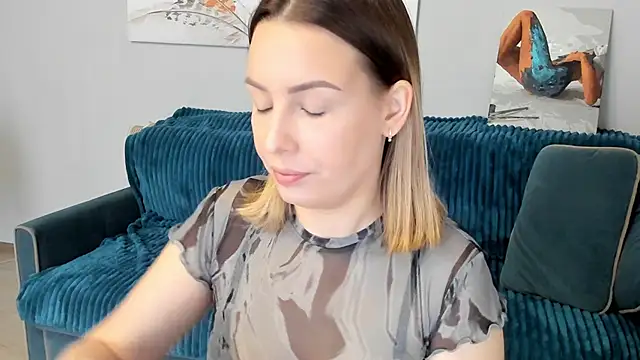 Mia shy1 online show from 25, 2, 2025