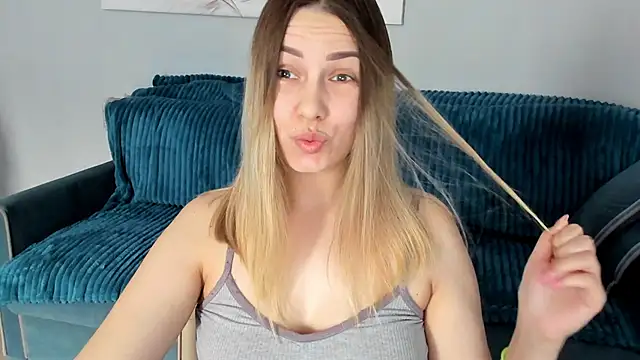 Mia shy1 online show from 13, 2, 2025