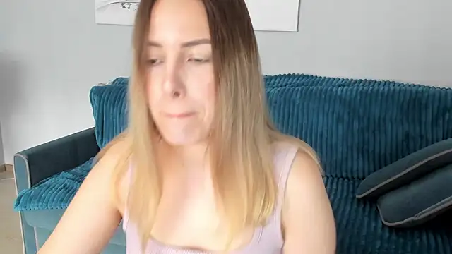 Mia shy1 online show from 20, 2, 2025