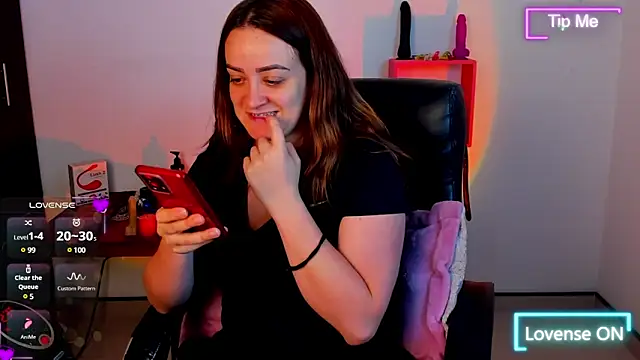 sara goodgirl13 online show from 18, 2, 2025