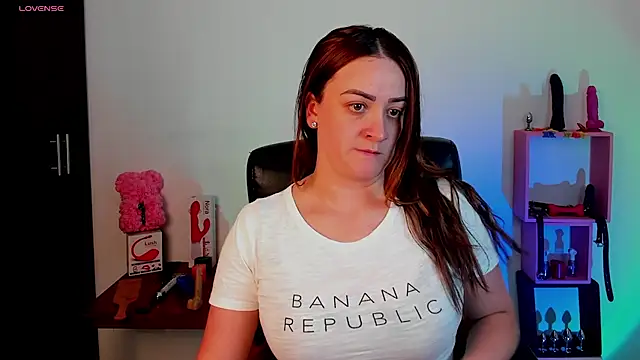 sara goodgirl13 online show from 7, 2, 2025