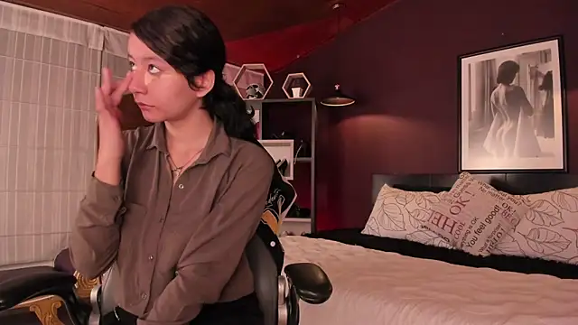 Moony 14 online show from 7, 3, 2026