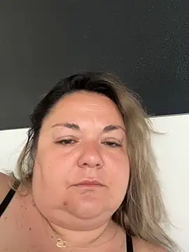 Snapshot of MikyVesela chatting on 11, 5, 2026 MikyVesela online show from 11, 5, 2026