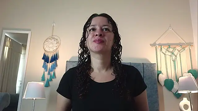 Snapshot of ArtesanaMK chatting on 24, 5, 2026 ArtesanaMK online show from 24, 5, 2026