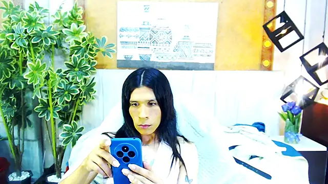 SaraSofia44 online show from 11, 7, 2026